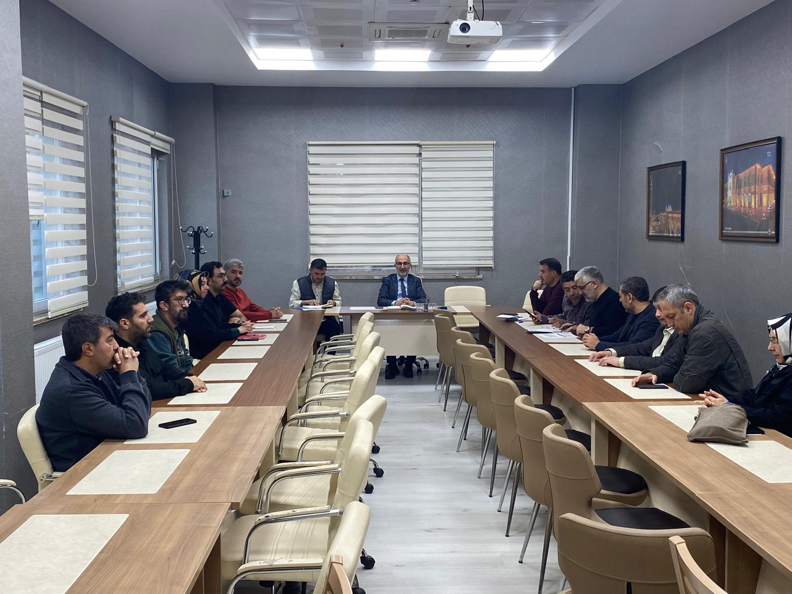 Kilis 7 Aralık Üniversitesi İlahiyat Fakültesi’nde Kalite Komisyonları Toplantısı Yapıldı